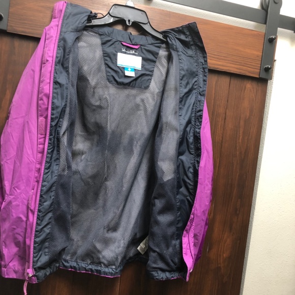 Columbia OmniTech rain jacket - Lavender/Purple - Women’s Medium - Picture 5 of 9